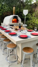 מוזמנים להצטרף לסדנת בישול ספר הטאבון שתתקיים ביום ראשון 26/10 בערב במושב עין ורד בשרון.
בתפריט יהיו פוקצ׳ות, דגים צלויים, עראיס, סלט חצילים שרופים, סלט תפוח אדמה מדורה, אנטריקוט, רטטוי, פיתות, קרמבל פירות, יין ועוד.
הסדנה מתאימה לכל בעלי הטאבונים, לפרטים הגיבו אני ואשלח לכם❤️